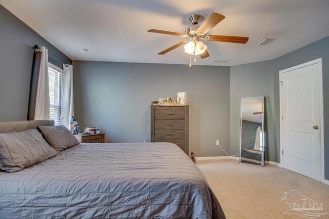 Building Photo - 172 Creekview Dr