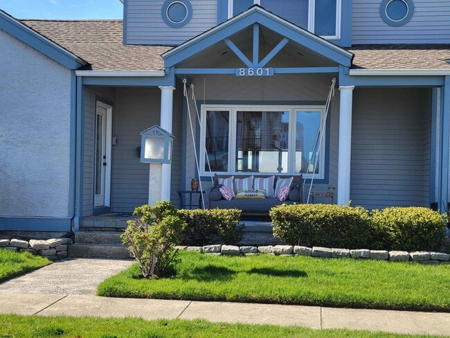 Building Photo - 8601 Fulton Ave