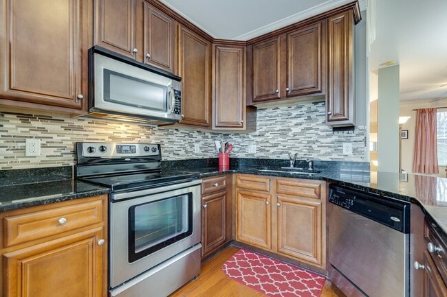 Building Photo - 4713 Brighton Village Dr