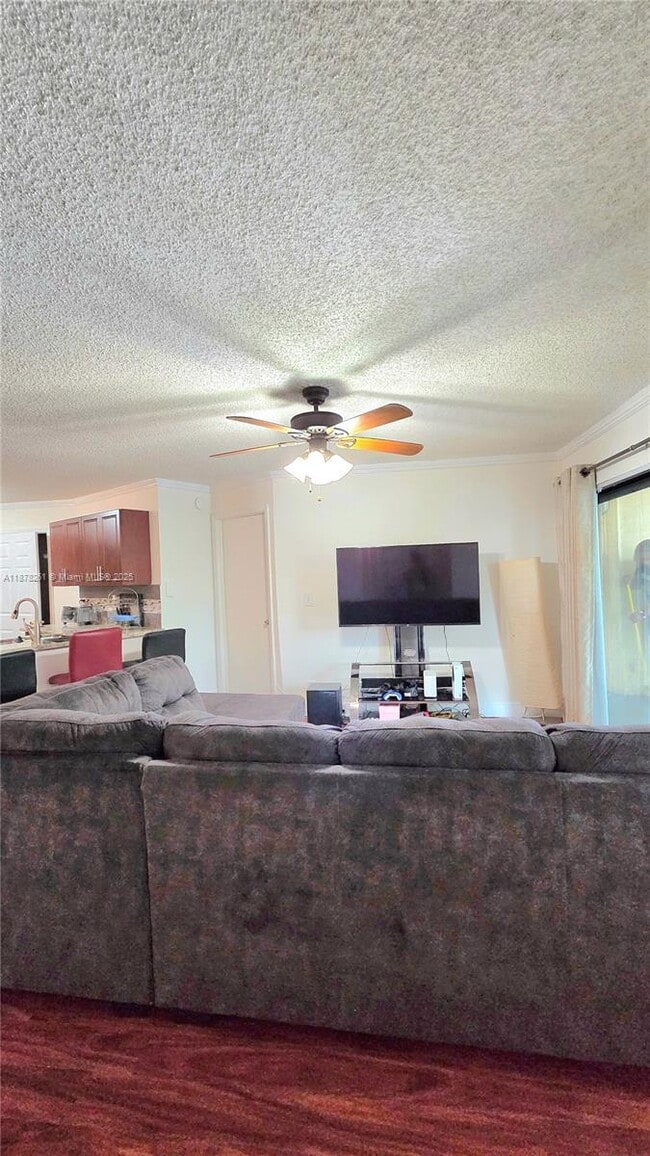 Building Photo - 9999 Summerbreeze Dr