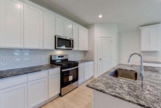Building Photo - 7802 Bel Fiore Dr
