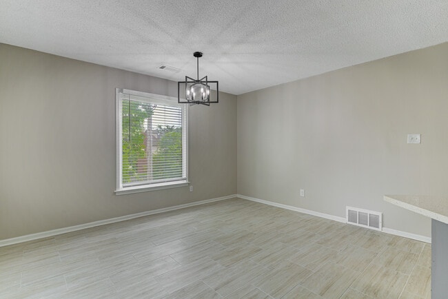 Building Photo - 8952 Vorlich Cove