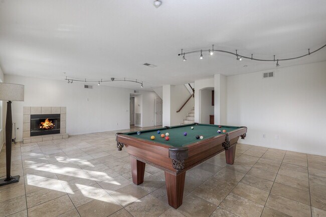 Building Photo - Highland Ranch Spring Valley 2-story 3 bd ...