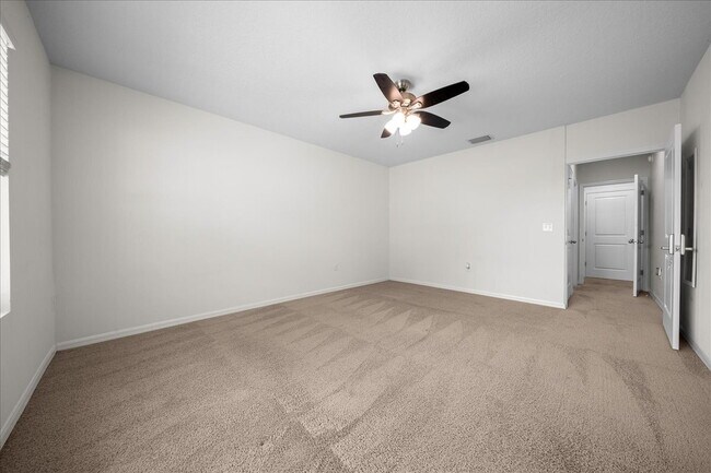 Building Photo - Move-In Ready! ***2 WEEKS FREE RENT**Beautiful 4-Bedroom Home with Modern Finishes & Room to Grow