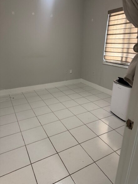 Building Photo - 1093 NW 134th Pl