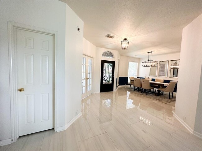 Building Photo - 16422 Red Crest Dr