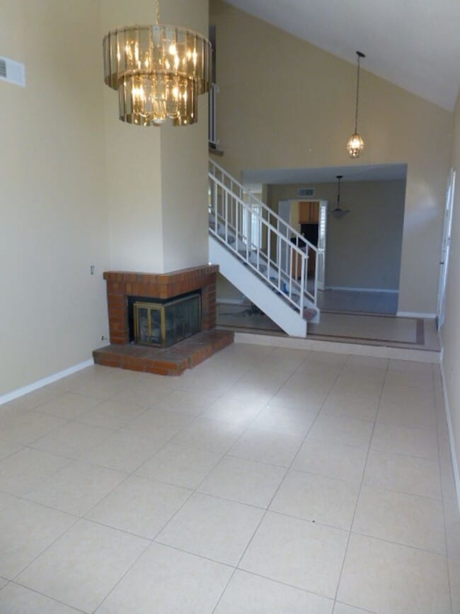 Building Photo - COMING SOON! 4 Bedroom Home for Rent in Ca...