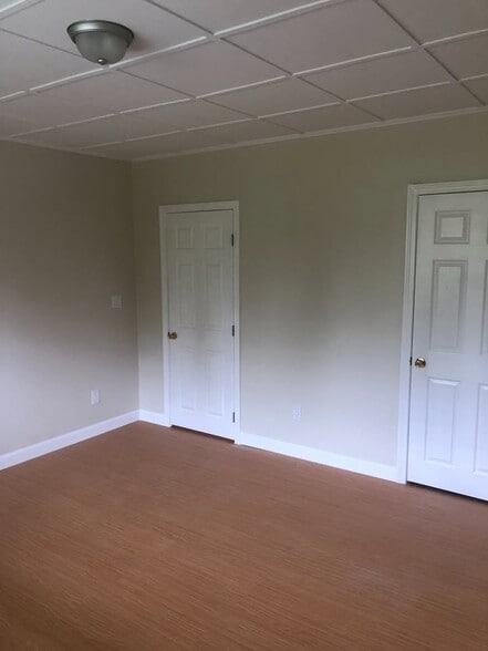 Front bedroom - 89 Congress St