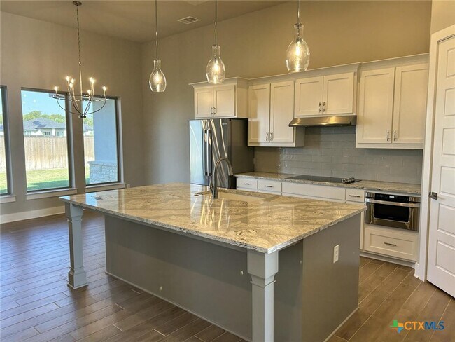 Building Photo - 6426 Clayton Ct