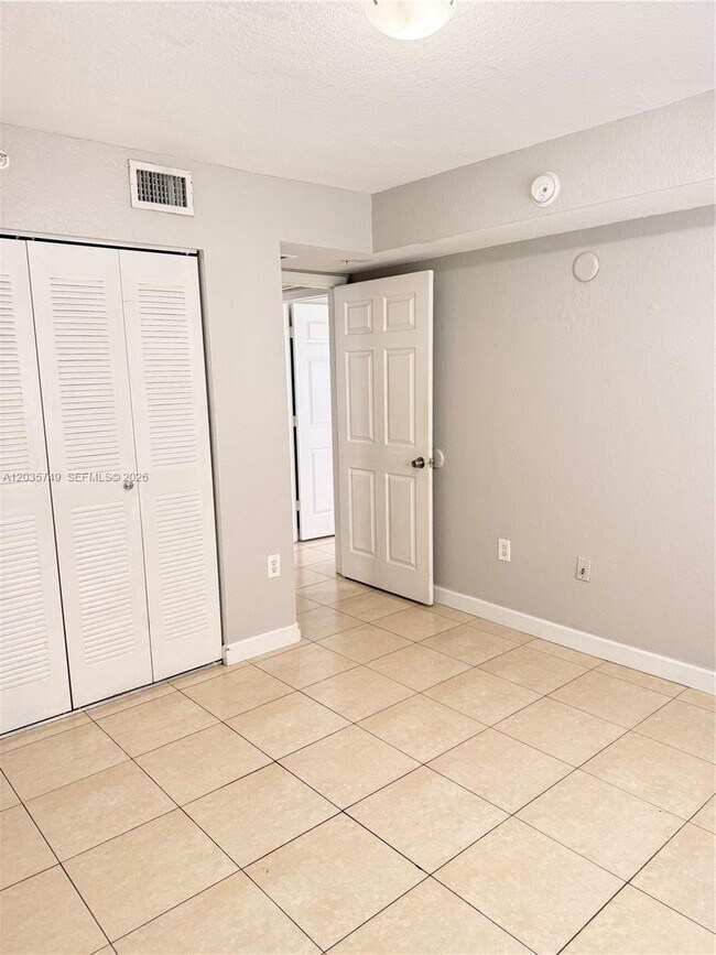 Building Photo - 15410 SW 284th St