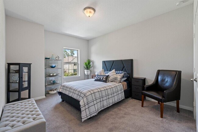 Building Photo - 519 Carina Gaze Dr