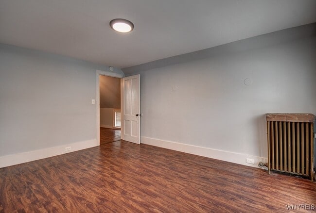 Building Photo - 36 19th St