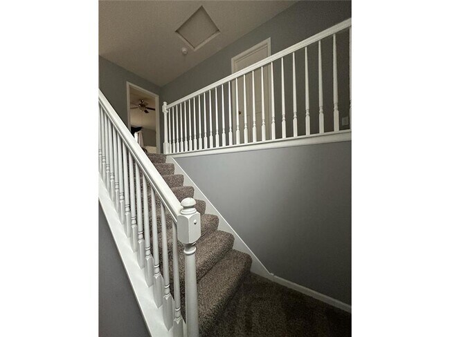 Building Photo - 7991 Everest Ln N