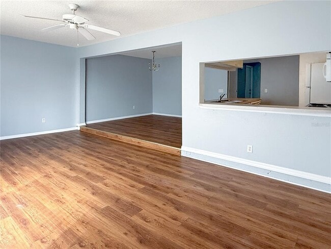 Building Photo - 515 Orchid Dr