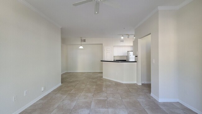 Building Photo - 2/2 First Floor Condo in Azur at Metrowest