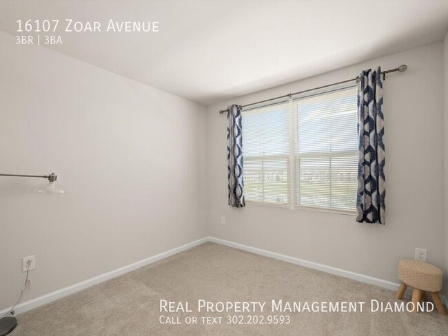 Building Photo - 16107 Zoar Ave