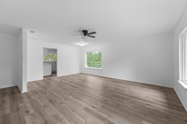 Building Photo - 2247 Oak Shores Dr