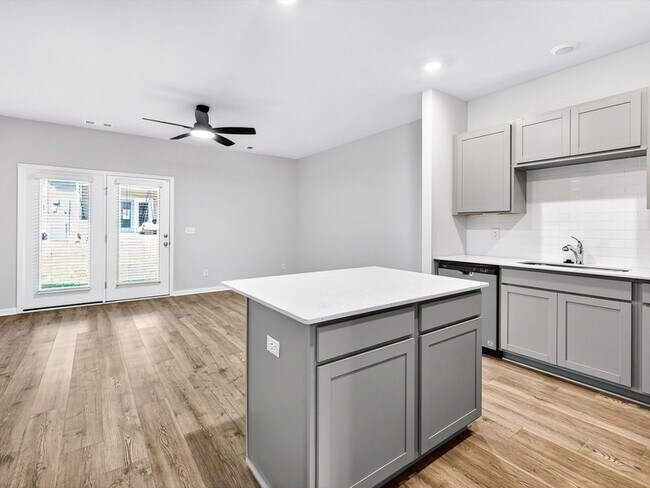 Building Photo - 1416 Walker Wy