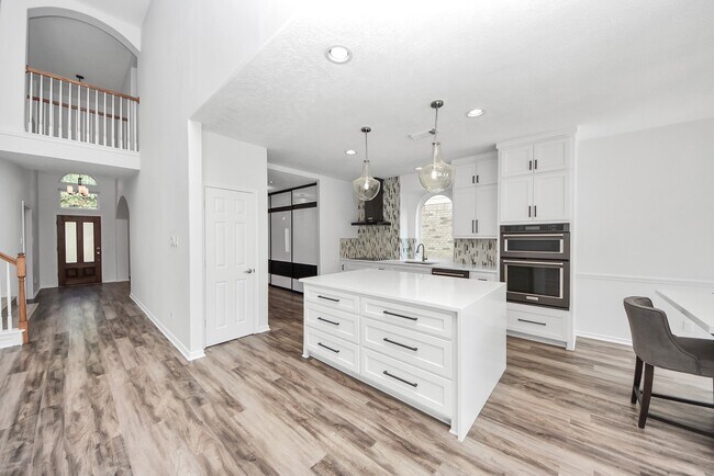 Building Photo - 11207 Satin Tail Ln
