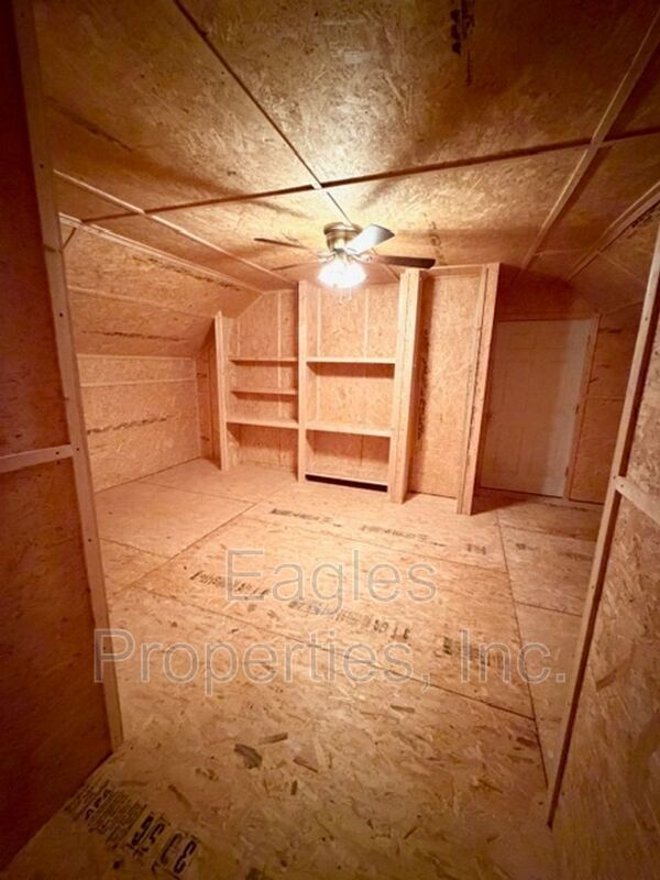 Building Photo - 200 Myrna Dr