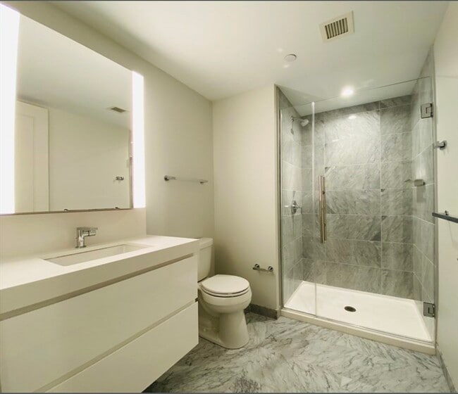 Building Photo - 135 Seaport Blvd