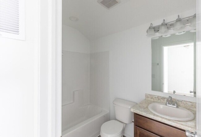 Building Photo - 1111 Cobra Dr