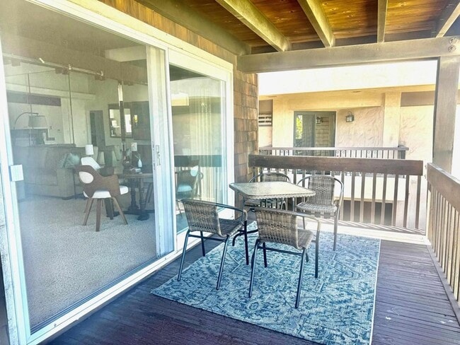 Building Photo - 8151 Camino Del Oro