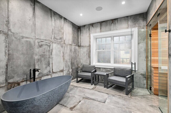 Building Photo - 173 Ferry Rd