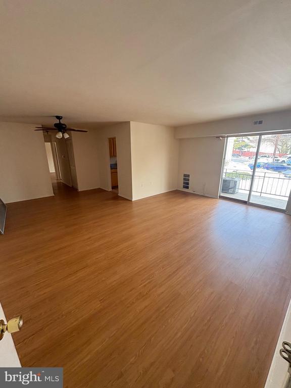 Building Photo - 11384 Cherry Hill Rd