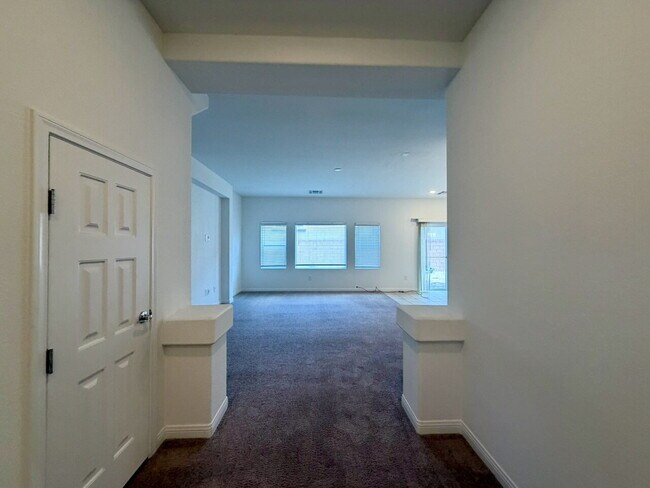 Building Photo - BEAUTIFUL 5 BED 3.5 BATH 3-STORY SINGLE FAMILY HOME WITH 2-CAR GARAGE, SUPER-SIZED LOFT & LOW-MAI...