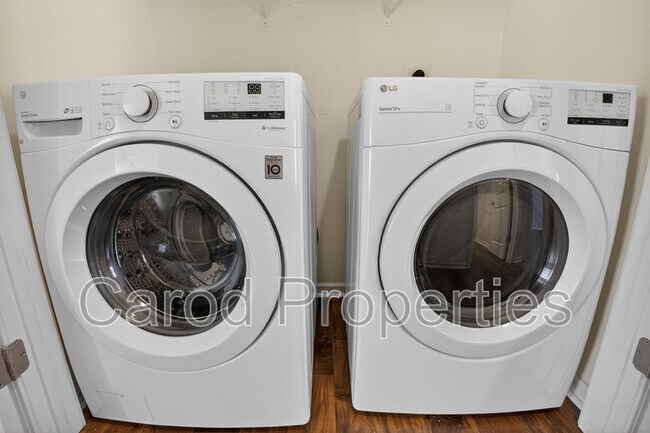 Building Photo - 3315 Runneymede Street SW