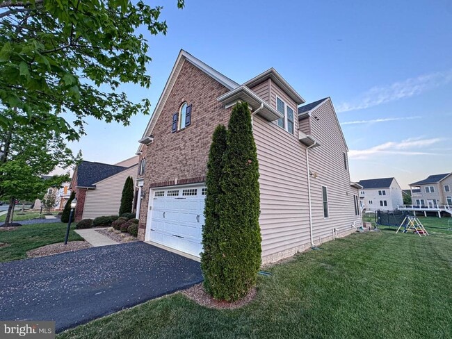 Building Photo - 41523 Cross Canter Dr