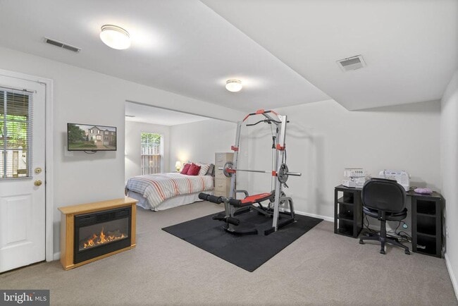 Building Photo - 6505 Parish Glebe Ln