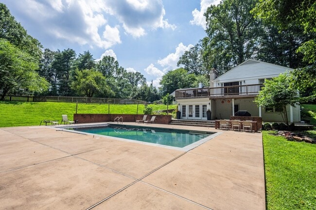 Building Photo - 7732 Canal Ct
