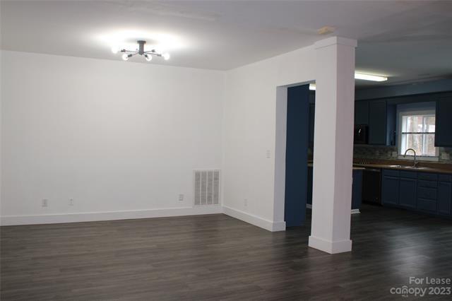Building Photo - 13030 Homewood Dr