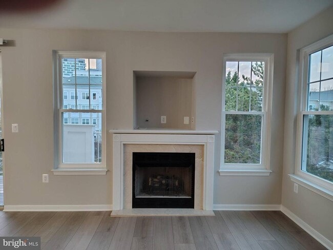 Building Photo - 1641 International Dr