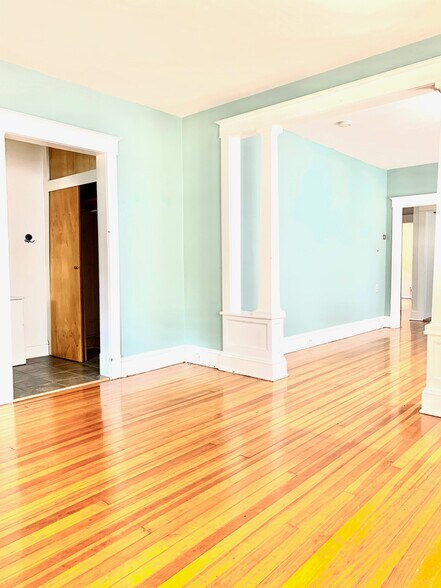Building Photo - 217 N 4th Ave
