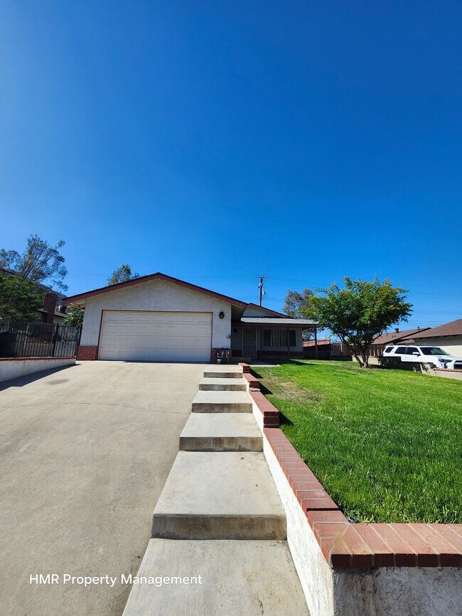 Primary Photo - Beautiful House Norco
