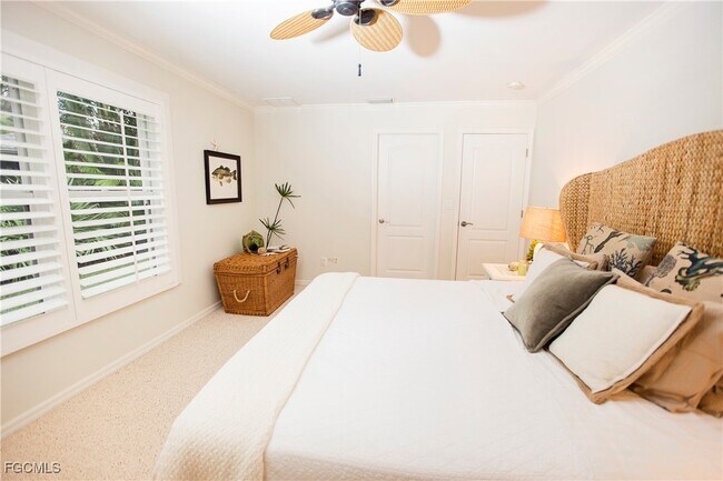 Building Photo - 22631 Island Lakes Dr