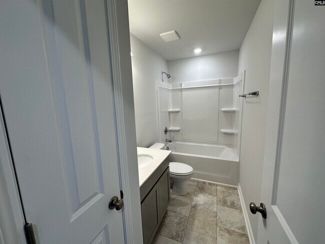 Building Photo - 338 Hardwick Dr