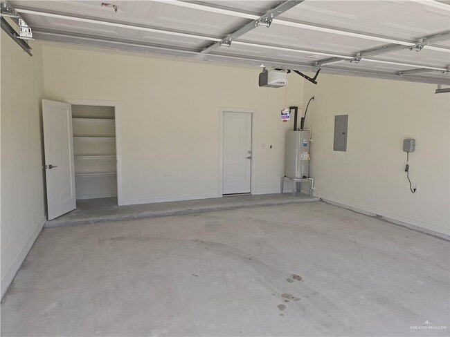 Building Photo - 44 N Trinity St