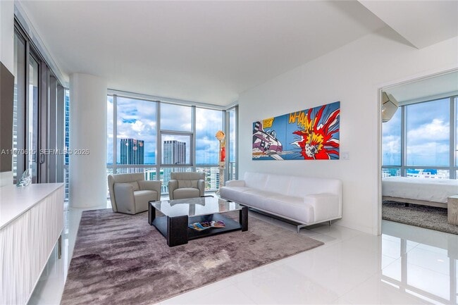 Building Photo - 851 NE 1st Ave