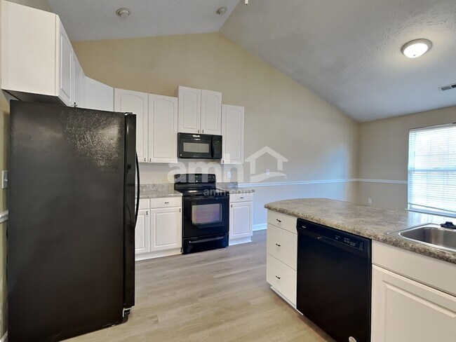 Building Photo - 209 Jones Rd