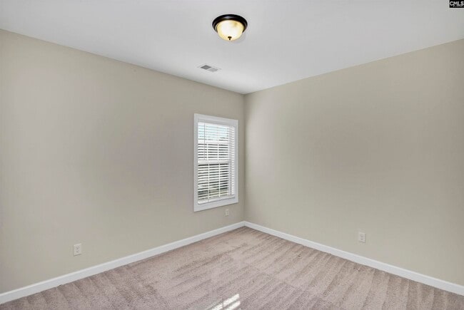 Building Photo - 5 Mapleline Ct