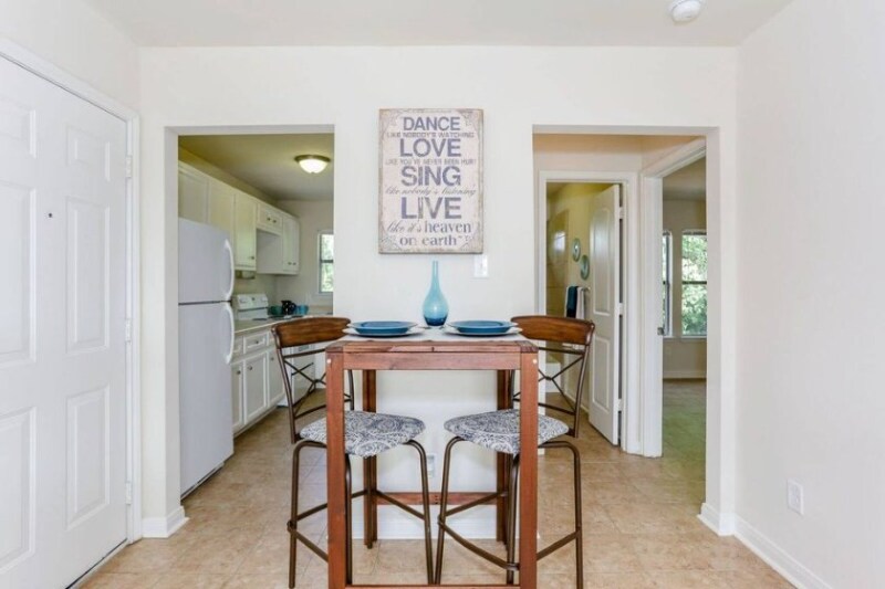 Building Photo - 3803 Hardy St