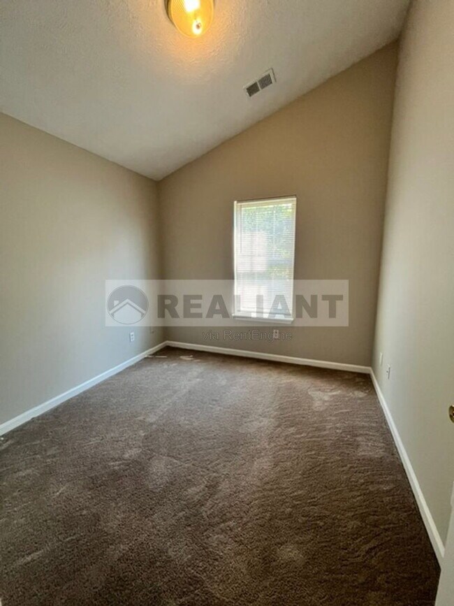 Building Photo - 3851 Sugar Creek Dr