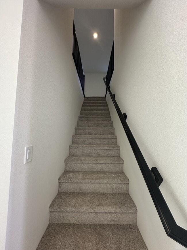 Building Photo - 9125 Rivington Ave