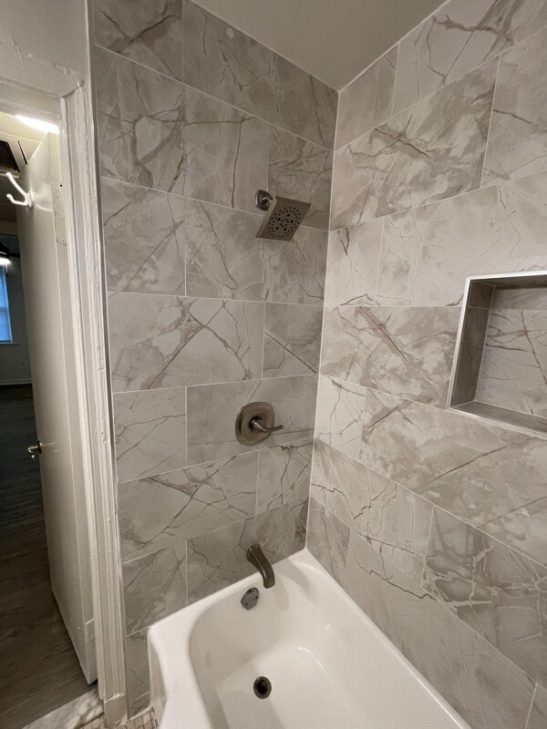 Building Photo - 2008 Fort Davis St SE