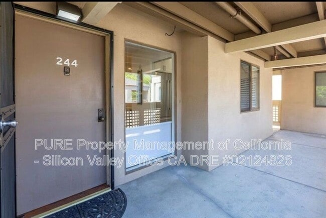 Building Photo - 451 Alberto Way