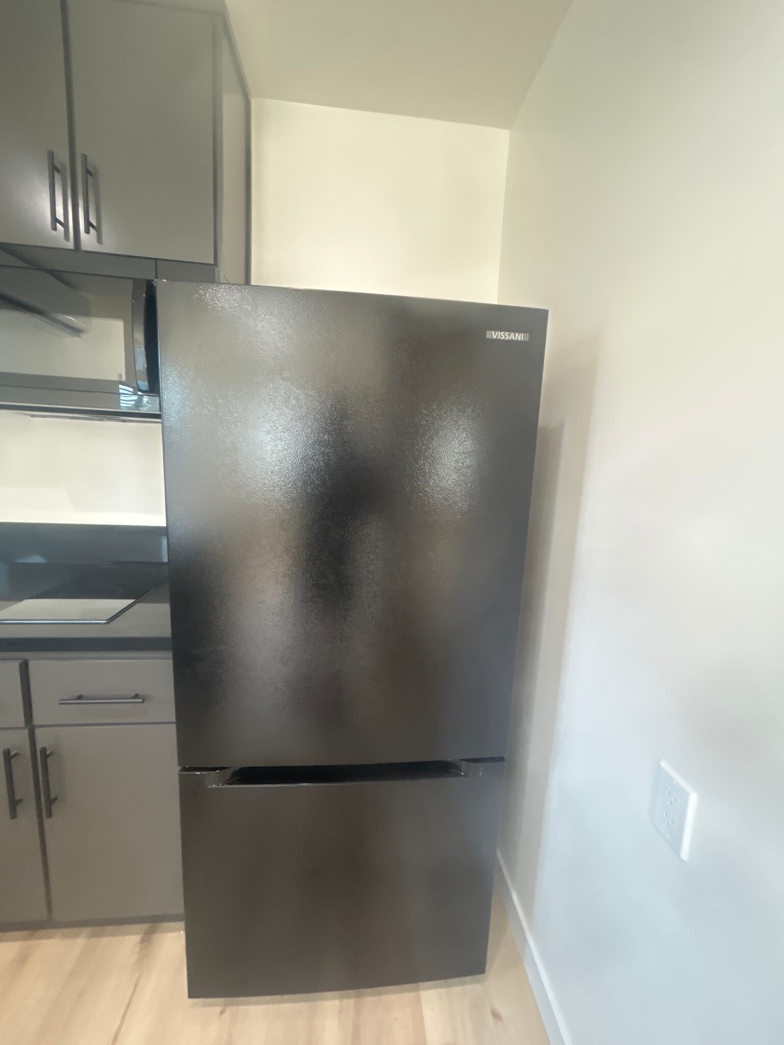 New fridge - 8901 Firestone Plz